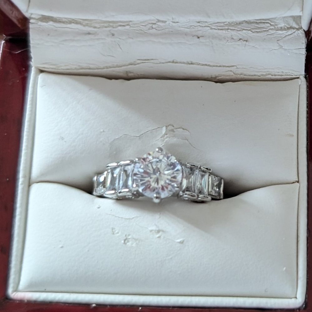 Size 5 Cubic Zirconia Ring